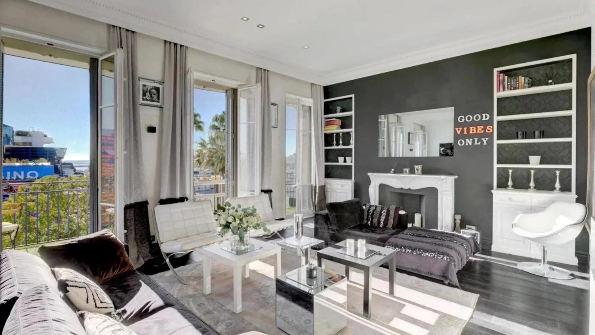 Prestige & Comfort Facing The Palais Des Festivals Cannes 0*,  France