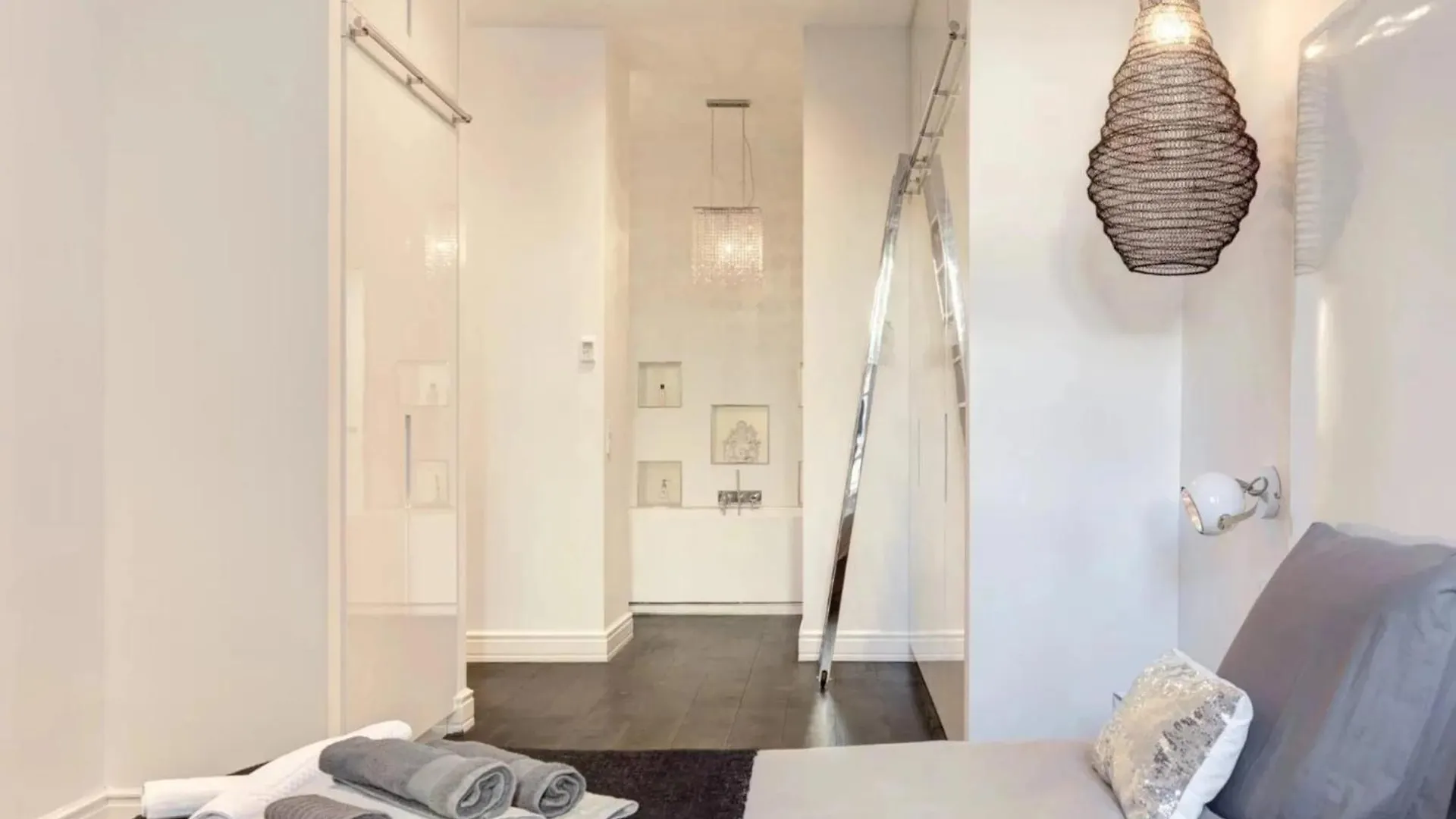 Prestige & Comfort Facing The Palais Des Festivals Cannes 0*,